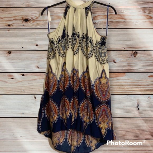 Women’s dress - Picture 2 of 6